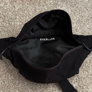 Everlane The Street Classic Black Belt Bag